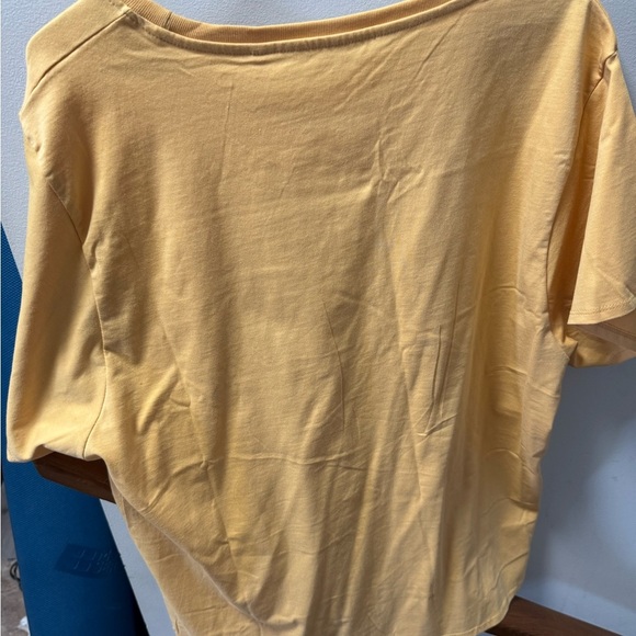 NWT mom graphic tee - Picture 5 of 6